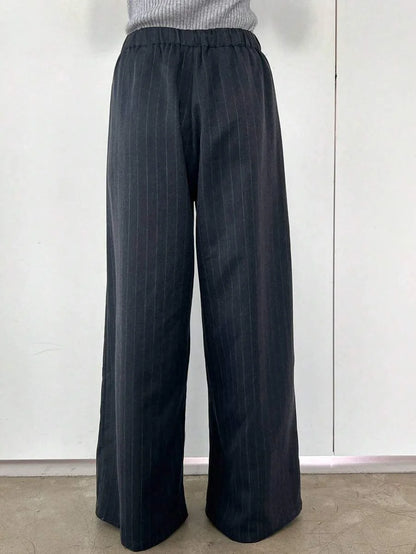 Women's Minimalist Wide Leg Casual Trousers - Solid Color Loose Fit Mid-Waist Pants