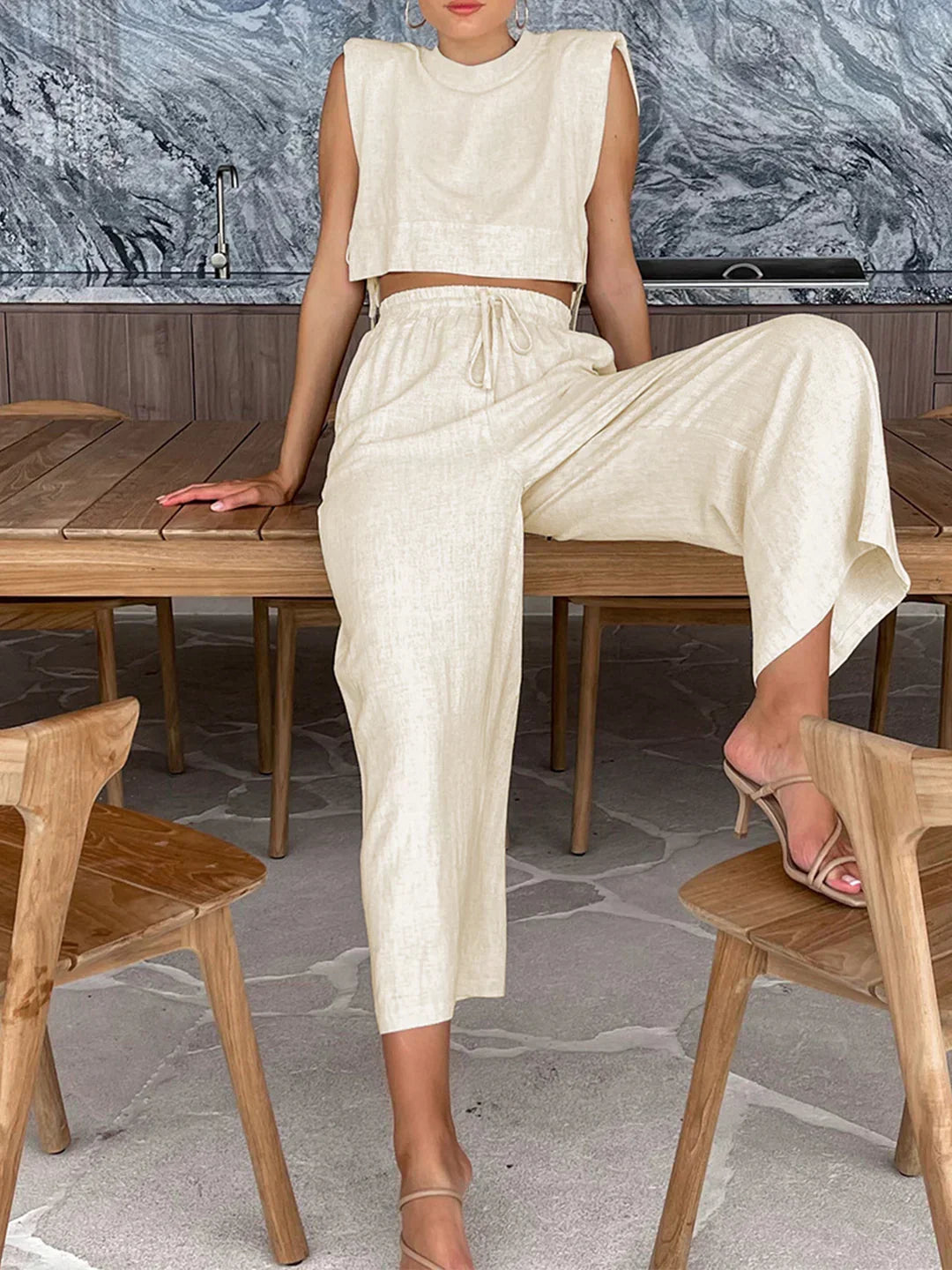 Always Chic Women's Linen Two-Piece Set with Wide-Leg Pants