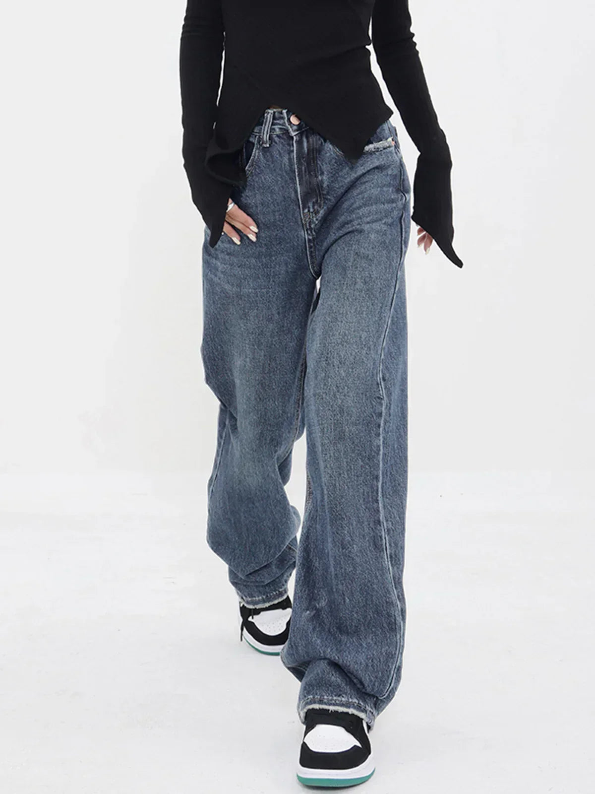 Vintage-Inspired Patchwork Pockets Denim Wide Leg Boyfriend Jeans