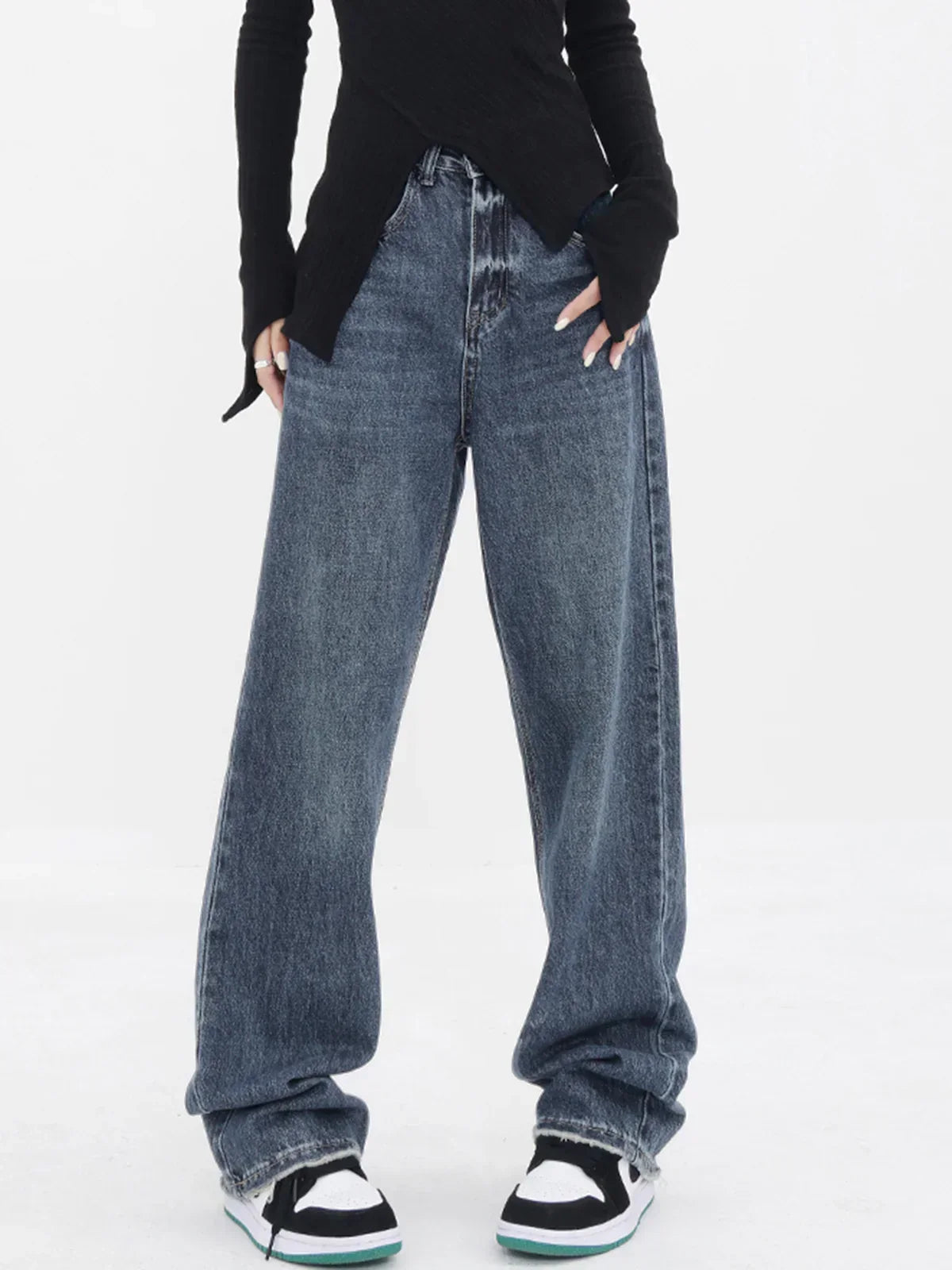 Vintage-Inspired Patchwork Pockets Denim Wide Leg Boyfriend Jeans