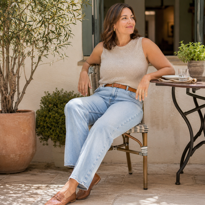 THE EASE™ Relaxed Straight-Leg Jeans