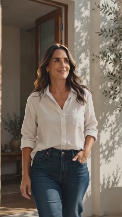 THE EASE™ Relaxed Straight-Leg Jeans