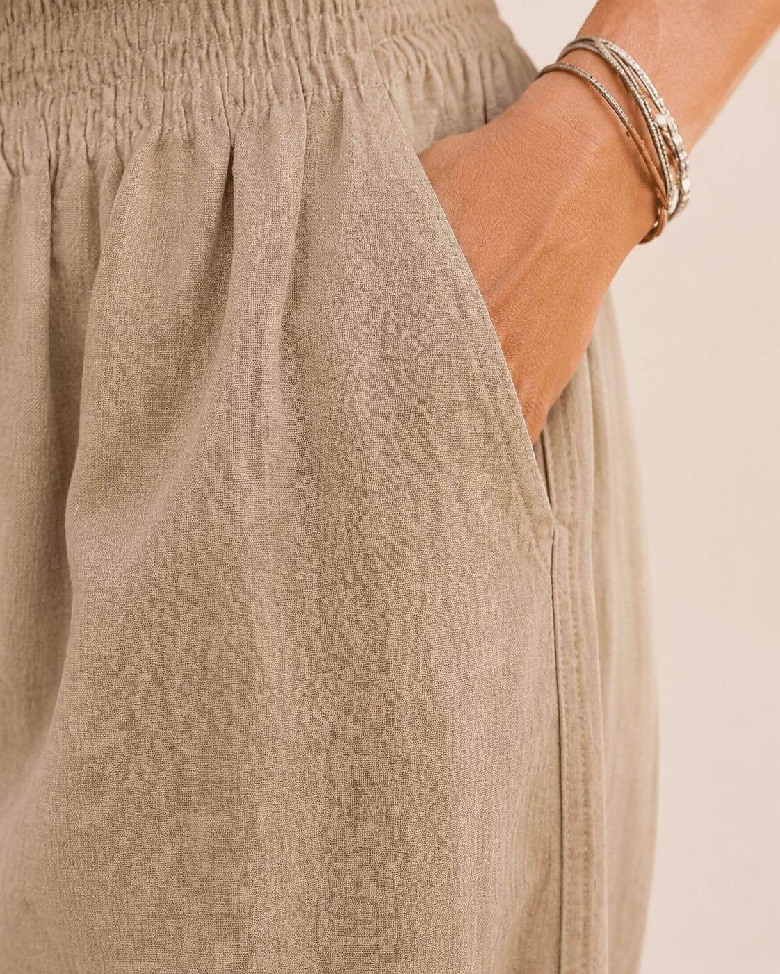The Solace™ Linen-Blend Wide-Leg Pant